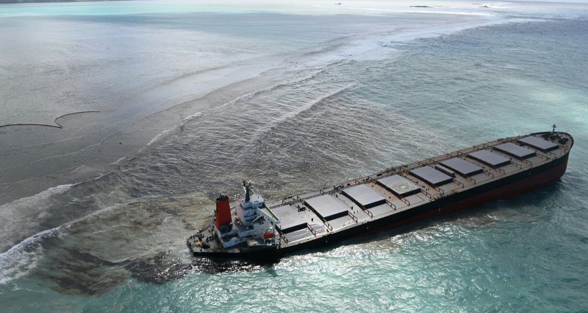 Oil Spill on Mauritius Coast Causes Environmental Concern